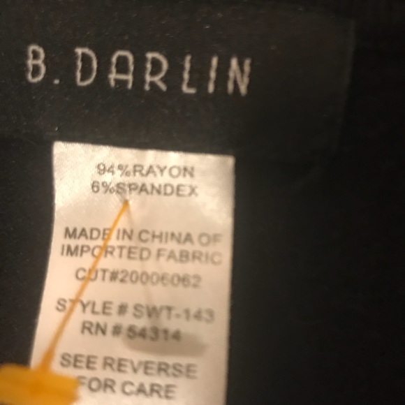 Black sweater extra-large - Picture 2 of 2